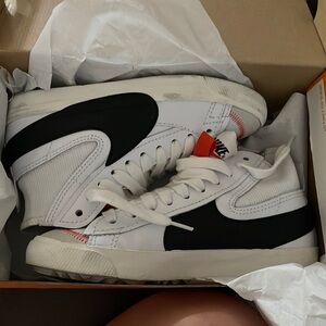 Women’s jumbo blazers